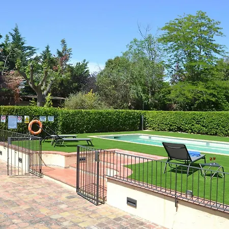 Rusticae Casa Rural Mas Rosello (adults Only) Отель Жирона